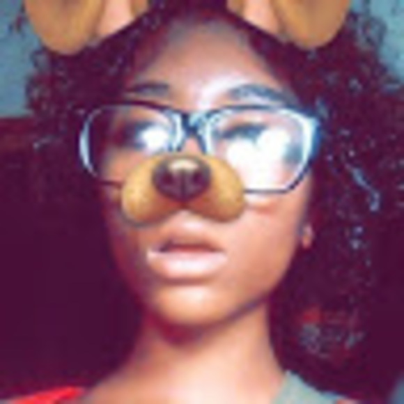 Meet your Posher, Amber - Picture 1 of 1